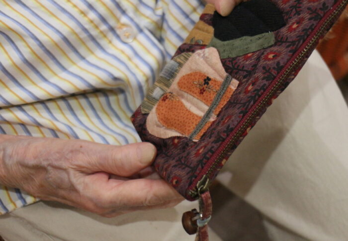 財布代わりのポーチ