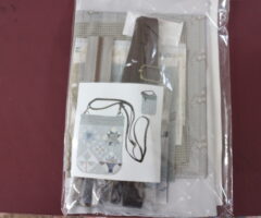 ショルダーバックに入る